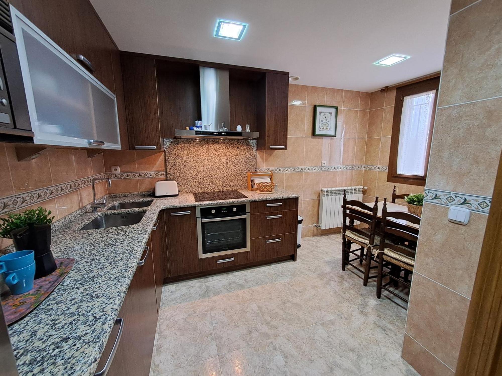 Casa Rural Torreblanca Urroz 외부 사진