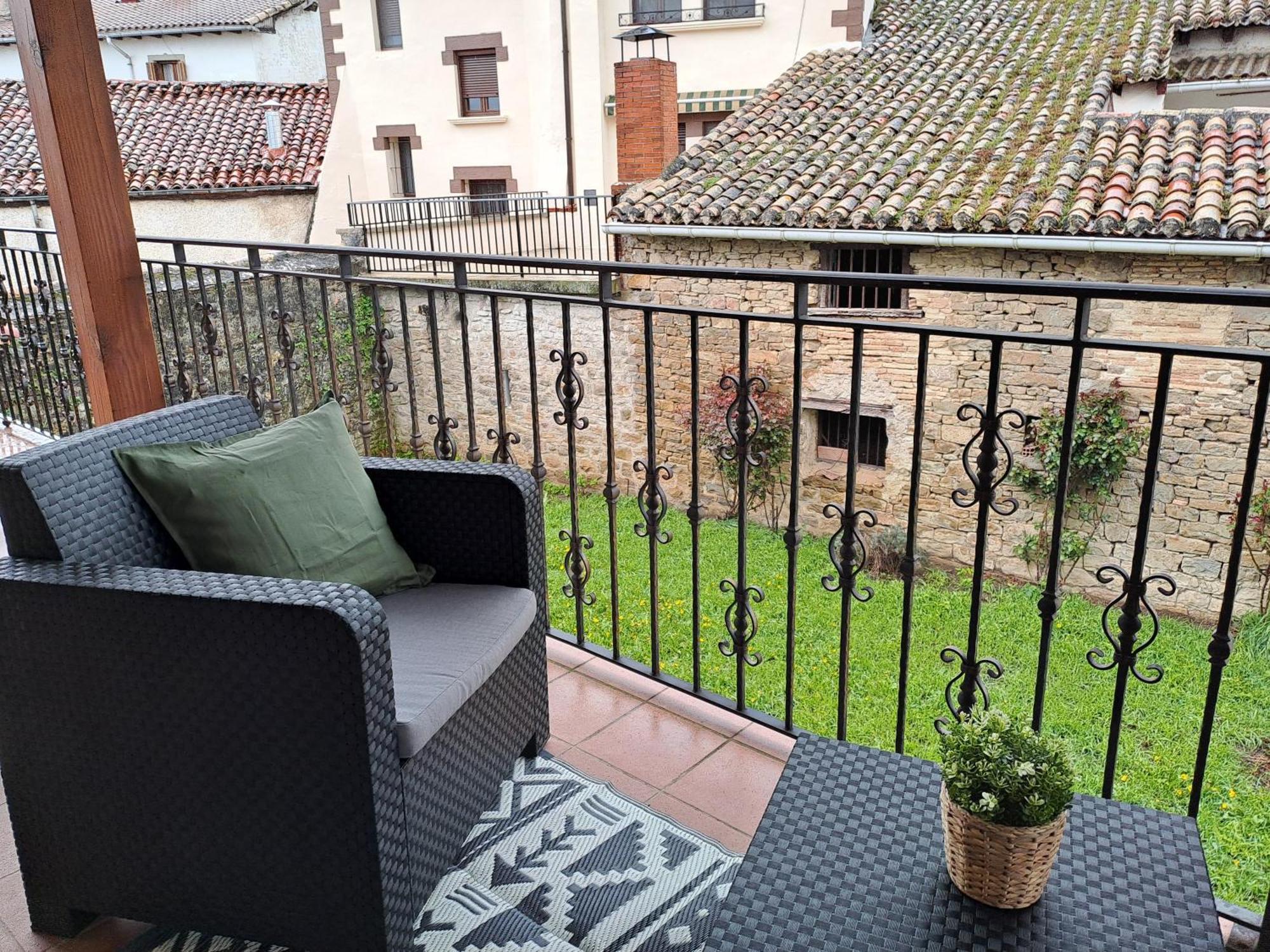 Casa Rural Torreblanca Urroz 외부 사진